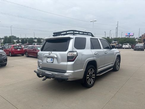 Used 2016 Toyota 4Runner Limited AWD/4WD image 5