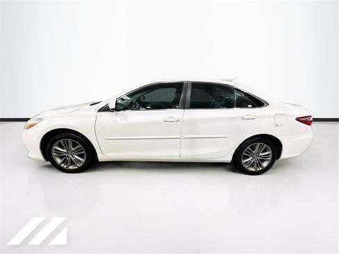 Used 2015 Toyota Camry SE image 8