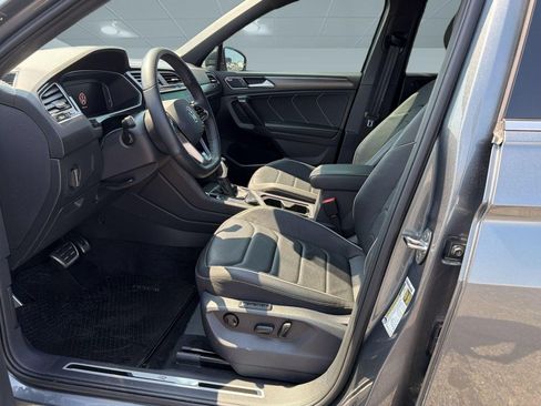 Used 2024 Volkswagen Tiguan SEL R-Line AWD/4WD image 9