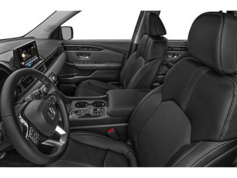 Used 2025 Honda Pilot EX-L image 9