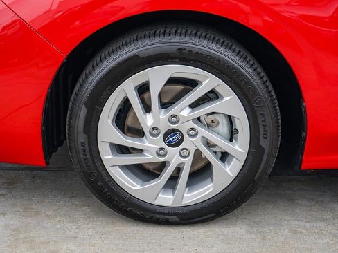 Certified 2025 Subaru Impreza 2.0i image 11