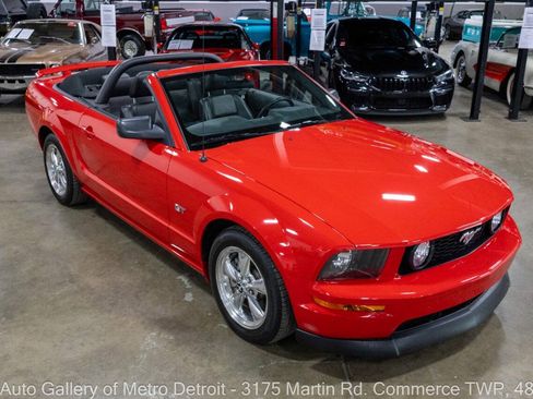 Used 2005 Ford Mustang GT Premium RWD image 10