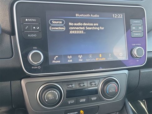 Used 2023 Nissan Leaf S image 9