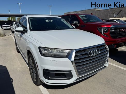 Used 2017 Audi Q7 3.0T Prestige image 5