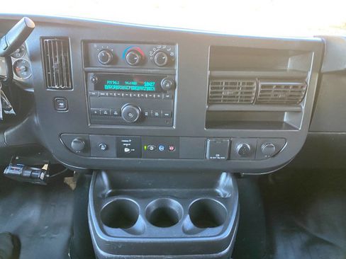 Used 2020 Chevrolet Express 2500 w/ Driver Convenience Package image 22