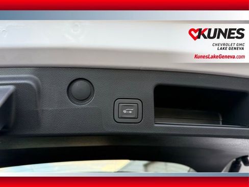 New 2026 GMC Terrain AT4 w/ Convenience Package III AWD/4WD image 22