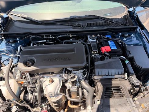 Used 2025 Honda Civic LX image 28