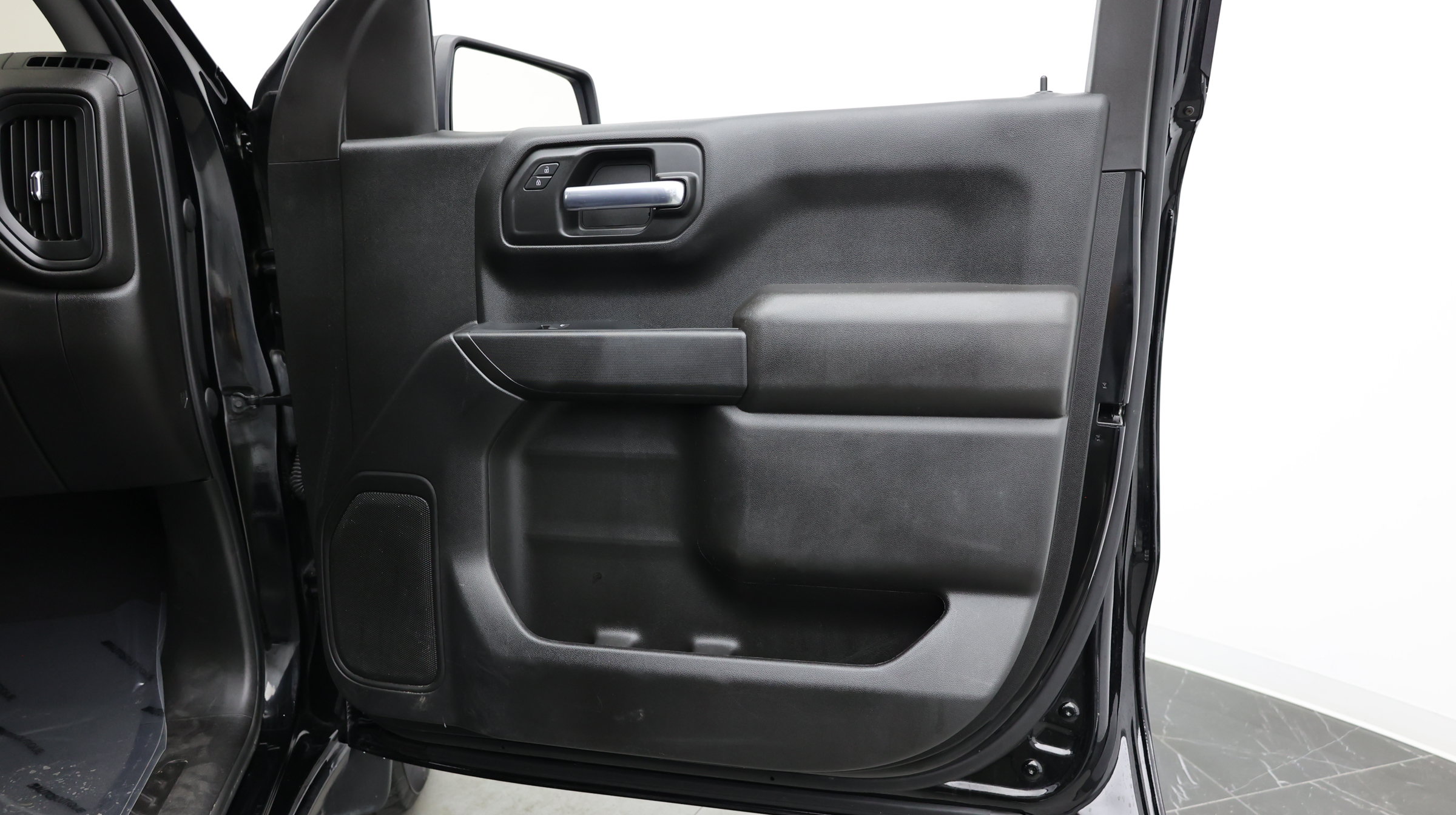 Used 2023 Chevrolet Silverado 1500 Custom AWD/4WD image 42