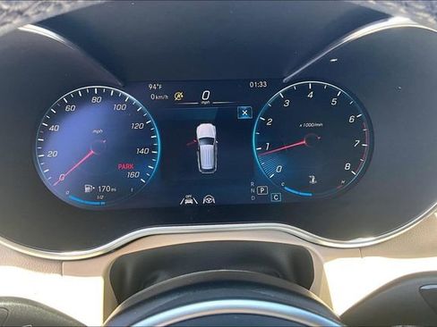 Used 2022 Mercedes-Benz GLC 300 4MATIC image 22