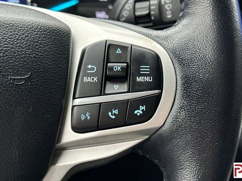 Used 2023 Ford Explorer XLT w/ Equipment Group 202A image 30