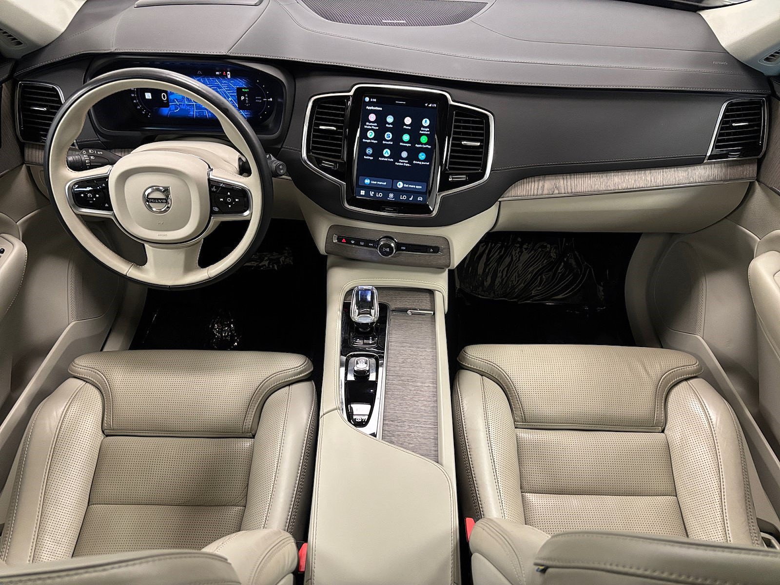 Used 2023 Volvo XC90 T8 Ultimate w/ Protection Package Premier AWD/4WD image 14