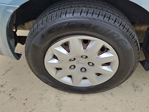 Used 2008 Chrysler Town & Country LX FWD image 12