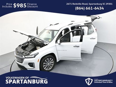 Used 2023 Chevrolet Traverse Premier image 36