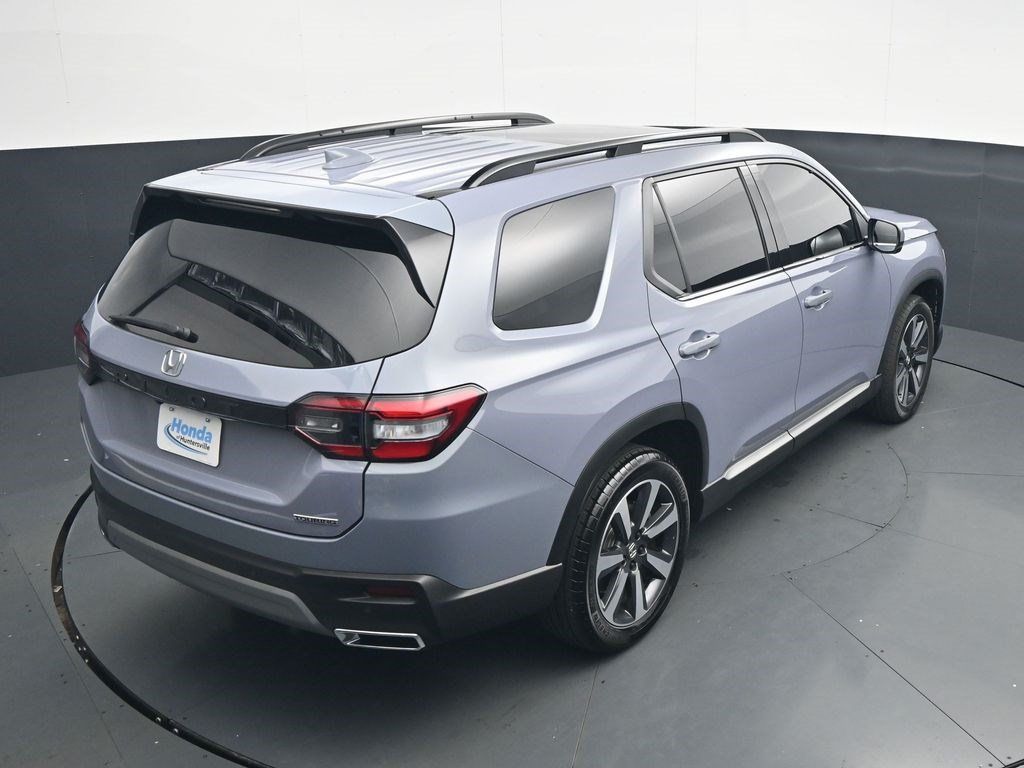 Used 2025 Honda Pilot Touring image 37