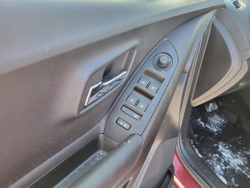 Used 2019 Chevrolet Trax LT w/ LT Convenience Package image 7