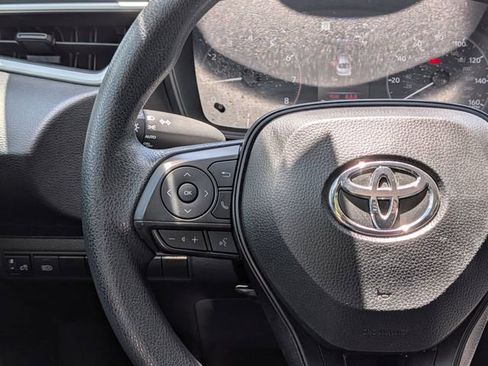 Used 2025 Toyota Corolla LE FWD image 16