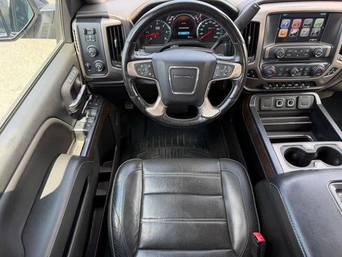 Used 2018 GMC Sierra 1500 Denali AWD/4WD image 9