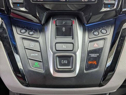 Used 2018 Honda Odyssey Elite image 12