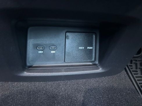 New 2026 Volkswagen Atlas SE image 45