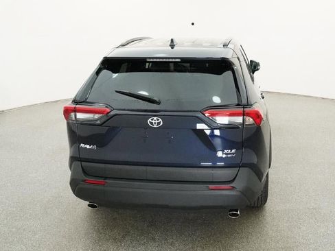 New 2025 Toyota RAV4 XLE image 40