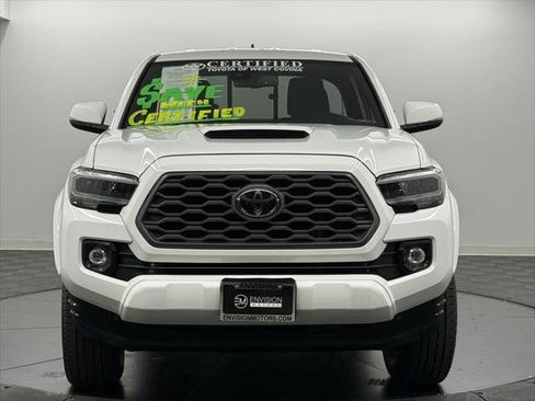 Certified 2023 Toyota Tacoma TRD Sport image 3