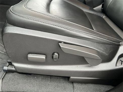 Certified 2022 Chevrolet Colorado Z71 w/ Trail Boss Package image 14