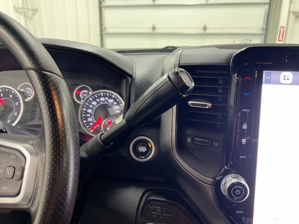 Used 2025 RAM 3500 Tradesman AWD/4WD image 12