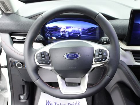 New 2026 Ford Explorer Active image 18