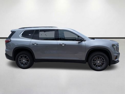 Used 2025 GMC Acadia Elevation FWD image 3