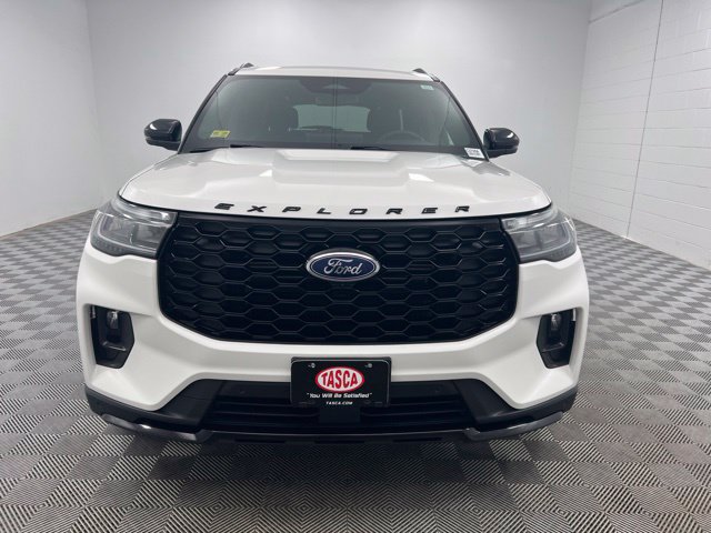 Used 2025 Ford Explorer ST-Line w/ Premium Package AWD/4WD image 3