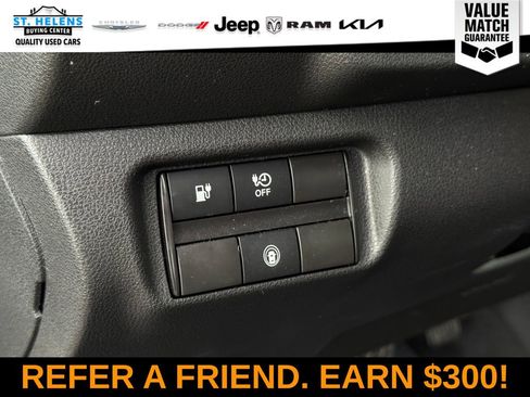 Used 2022 Nissan Leaf S image 19