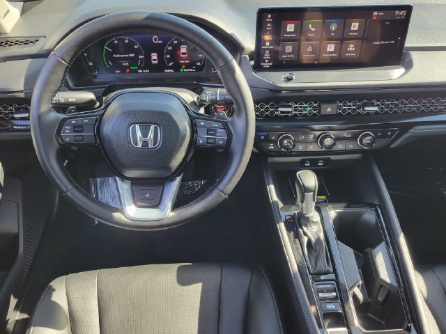 Used 2025 Honda Accord Touring image 6