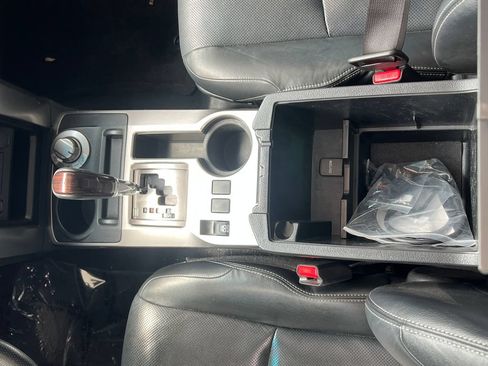 Used 2019 Toyota 4Runner Limited AWD/4WD image 35