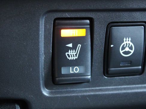 Used 2023 Nissan Frontier SV w/ SV Convenience Package AWD/4WD image 21