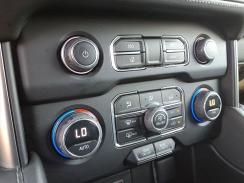 Used 2023 Chevrolet Tahoe LS image 21