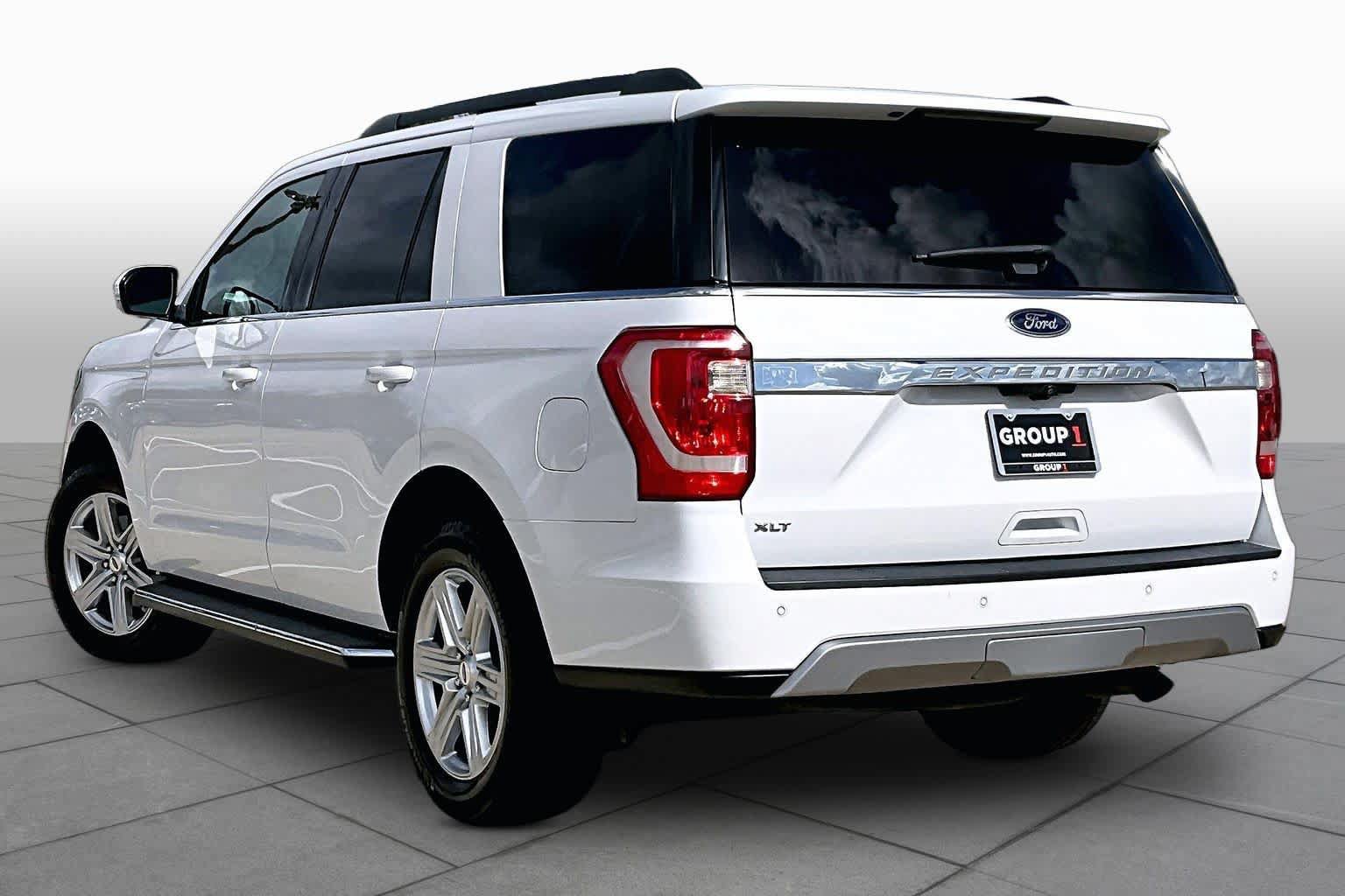 Used 2019 Ford Expedition XLT w/ Equipment Group 202A RWD image 12