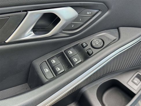 Certified 2025 BMW 330i xDrive 330i xDrive w/ Convenience Package image 14