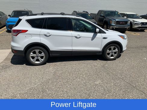 Used 2015 Ford Escape SE w/ Equipment Group 201A FWD image 4