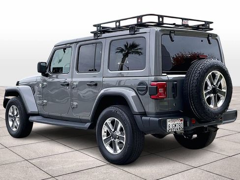 Used 2019 Jeep Wrangler Unlimited Sahara image 15