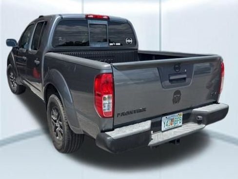 Used 2016 Nissan Frontier SV RWD image 10