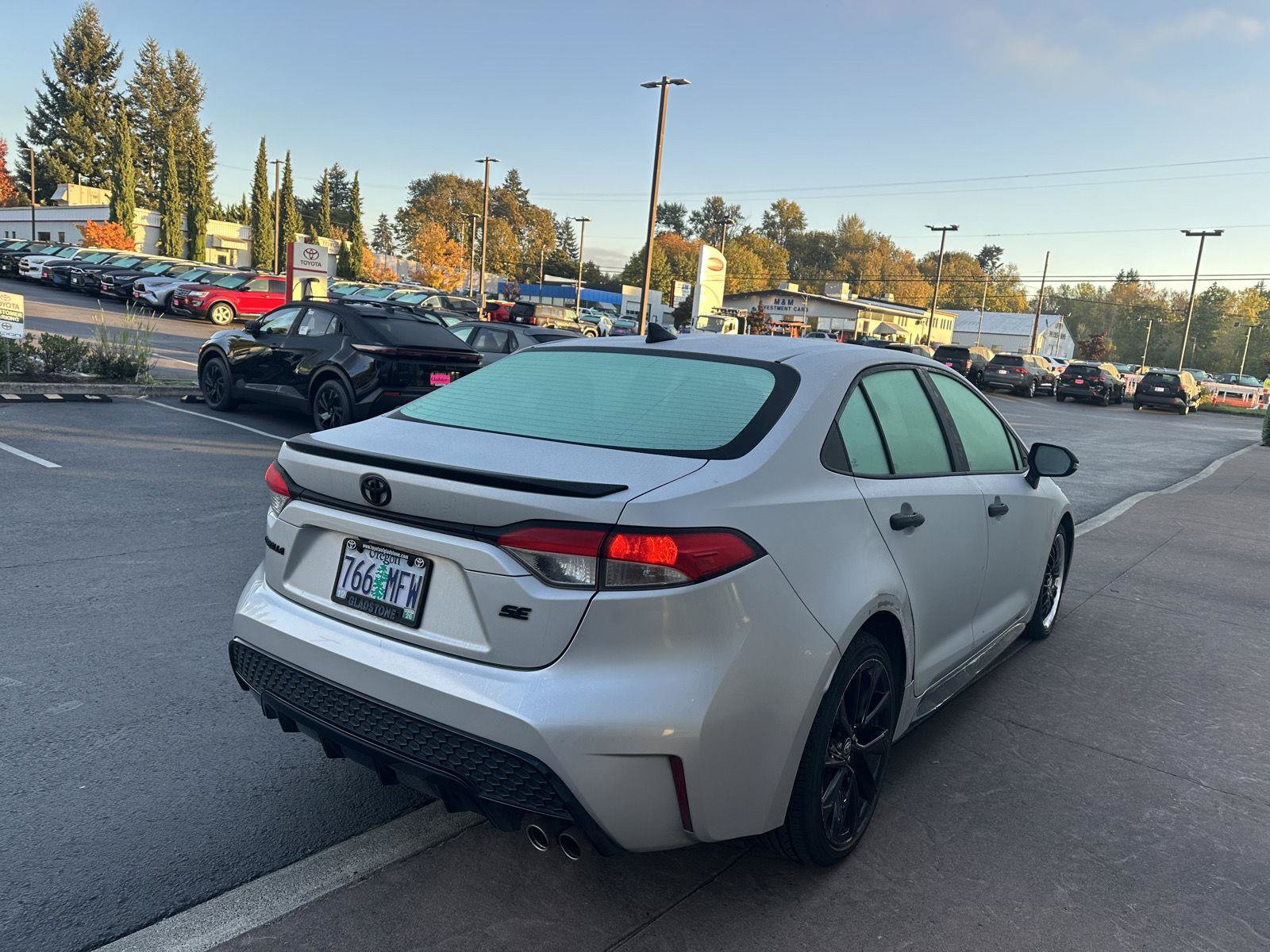 Used 2021 Toyota Corolla SE FWD image 5
