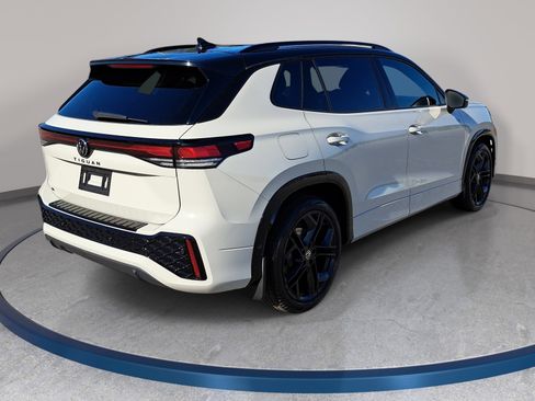 New 2026 Volkswagen Tiguan SE R-Line FWD image 6