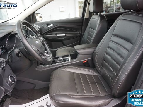 Used 2017 Ford Escape Titanium AWD/4WD image 27