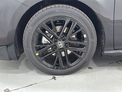 New 2026 Toyota Camry Hybrid image 24