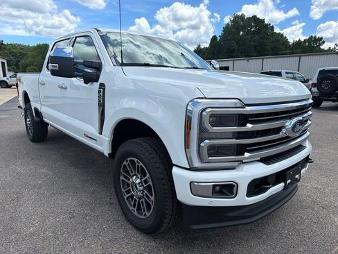 New 2026 Ford F250 Platinum w/ Platinum Plus Package AWD/4WD image 3