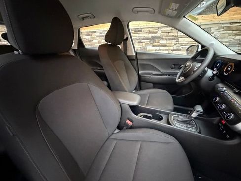 Certified 2024 Hyundai Kona SE AWD/4WD image 15