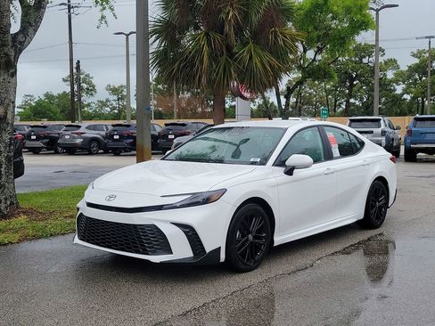 New 2026 Toyota Camry SE w/ Convenience Package image 31