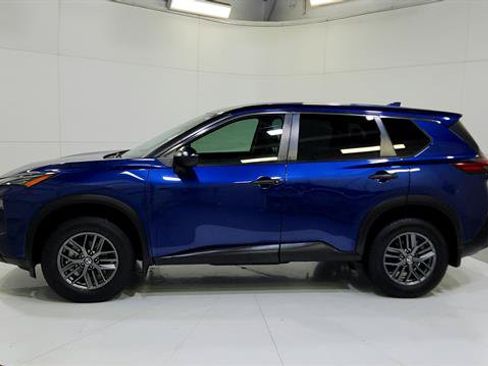 Used 2021 Nissan Rogue S FWD image 5