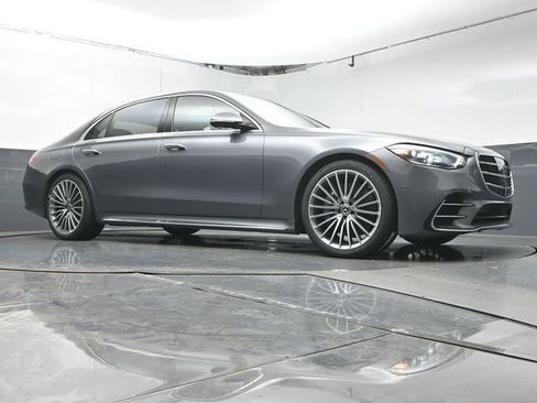 Used 2023 Mercedes-Benz S 500 4MATIC image 38