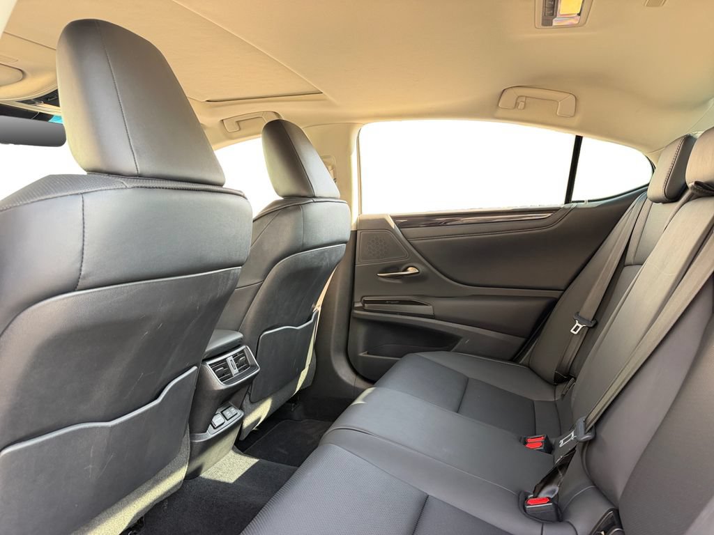 Used 2019 Lexus ES 350 w/ Premium Package FWD image 28